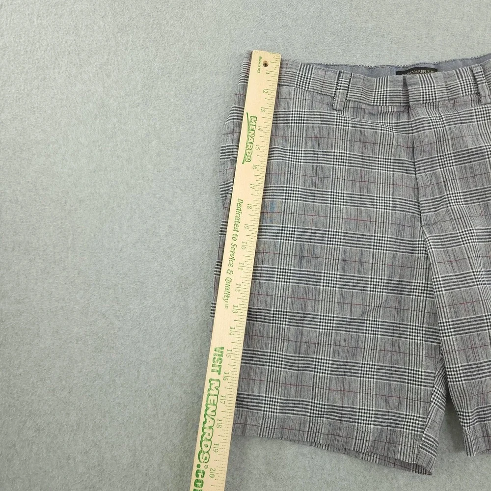 Banana Republic Aiden Club Shorts Mens 34 Gray Plaid Cotton Chino 9